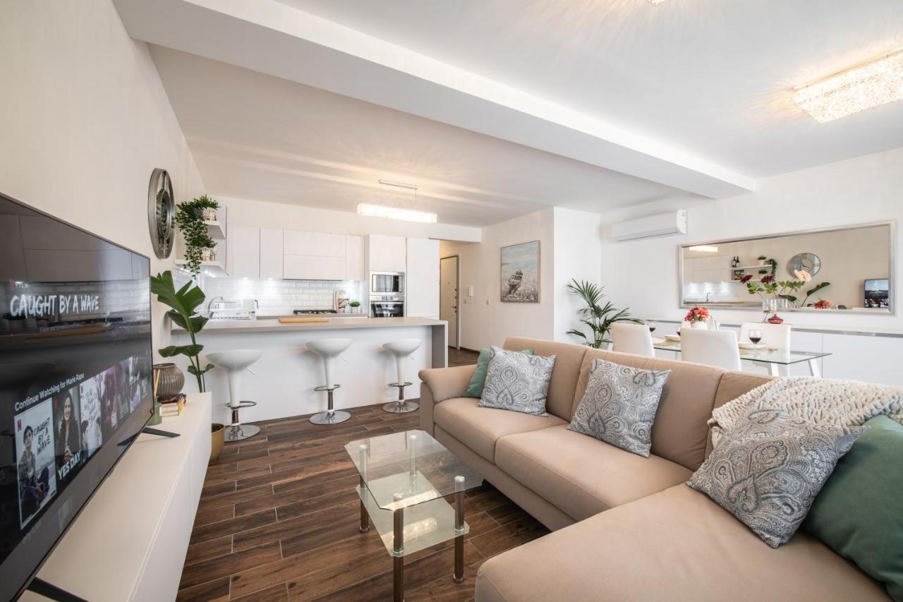Electra Residence - Luxury Central Beachview Apartment Marsalforn Exterior photo